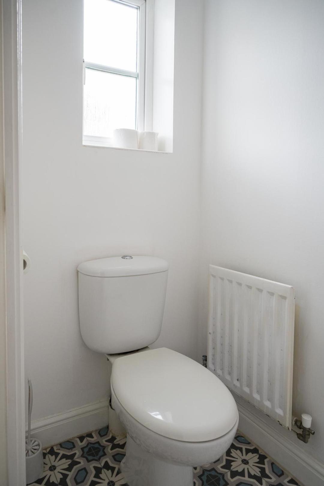 Maidstone Villa 3 Bedroom Free Sports Channels,Parking Sleeps 7 Exterior foto