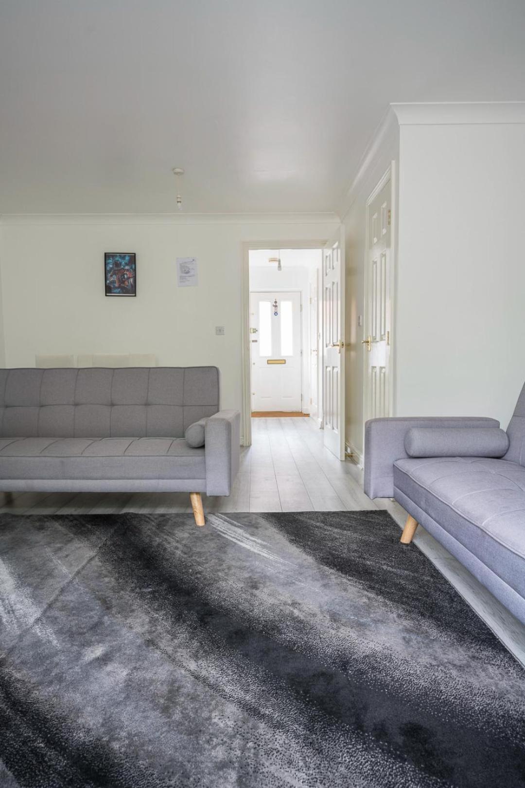 Maidstone Villa 3 Bedroom Free Sports Channels,Parking Sleeps 7 Exterior foto